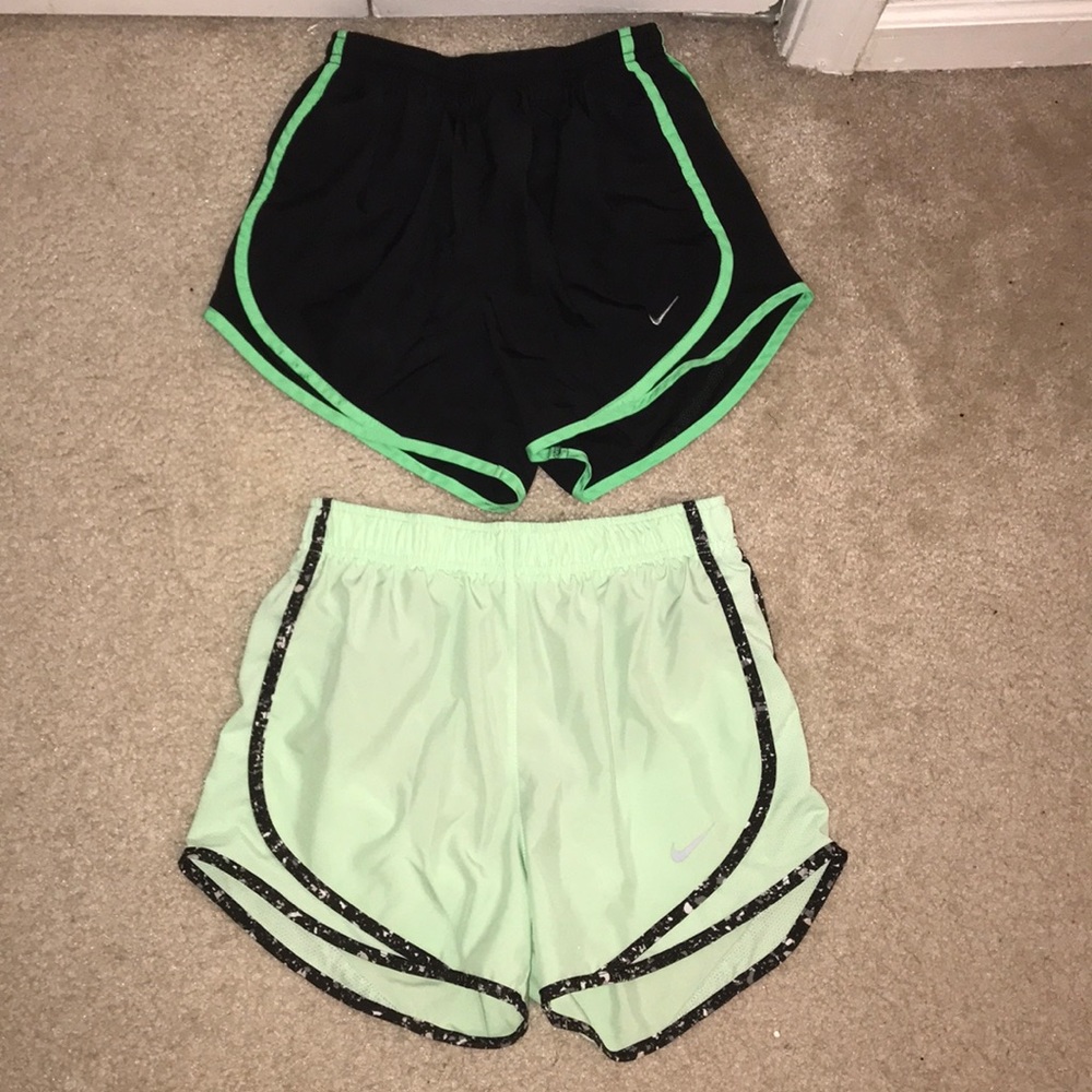 Nike women’s tempo shorts bundle